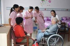 陪护老人承德润寿、保姆陪护、病人陪护可陪护自理病人、半自理病人、不能自理病人